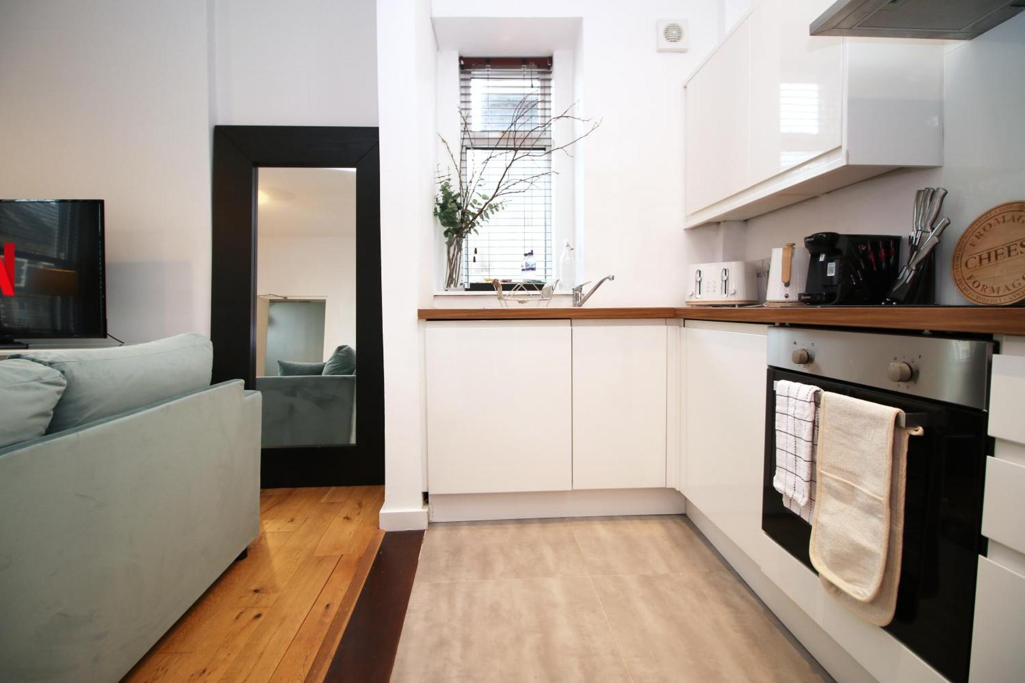 Coastal Penarth Dream! Close To Cardiff Superb Location Near Bars And Restaurants! Dog Friendly And Welcome Breakfast Pack! Екстериор снимка