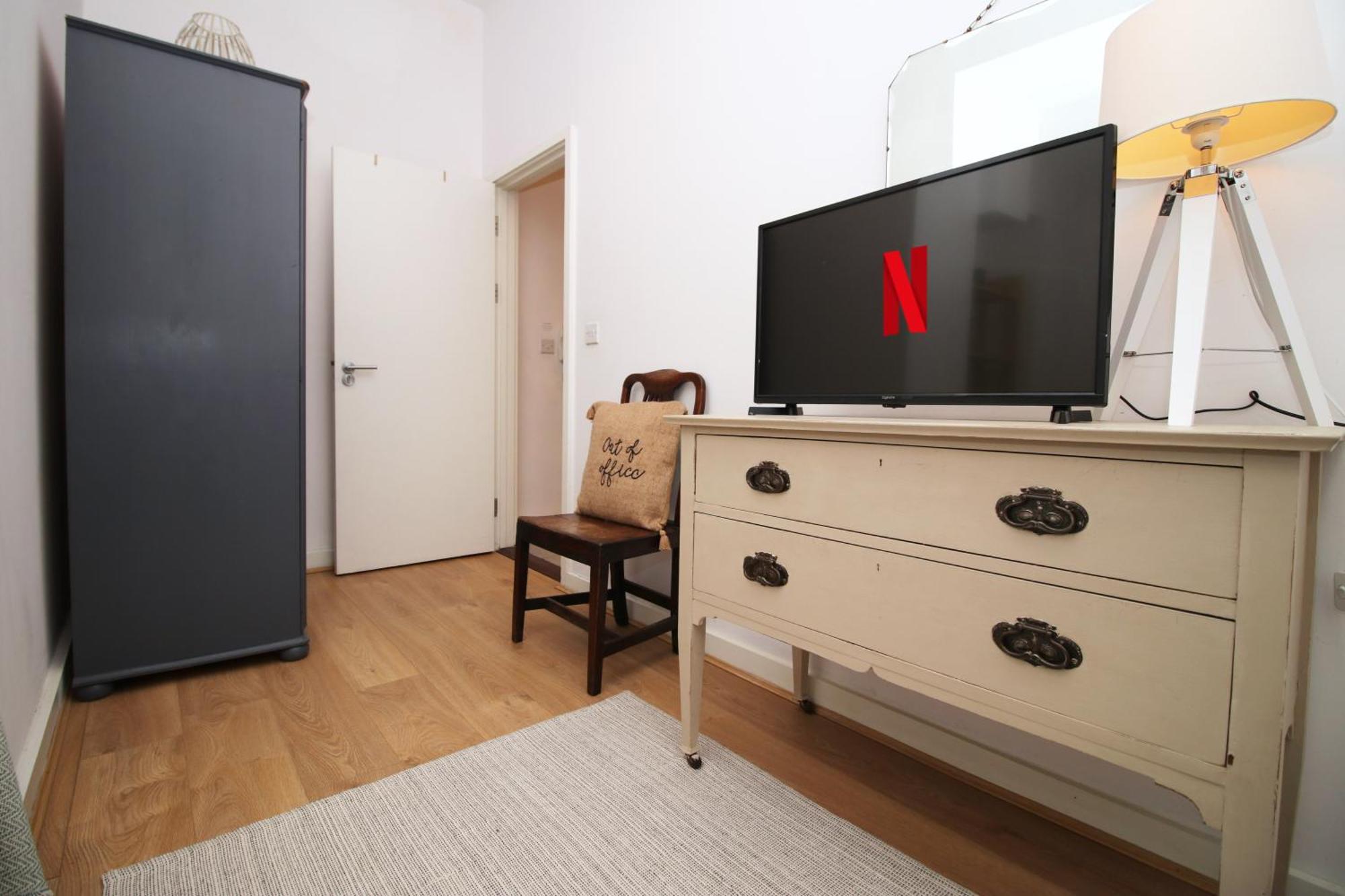 Coastal Penarth Dream! Close To Cardiff Superb Location Near Bars And Restaurants! Dog Friendly And Welcome Breakfast Pack! Екстериор снимка