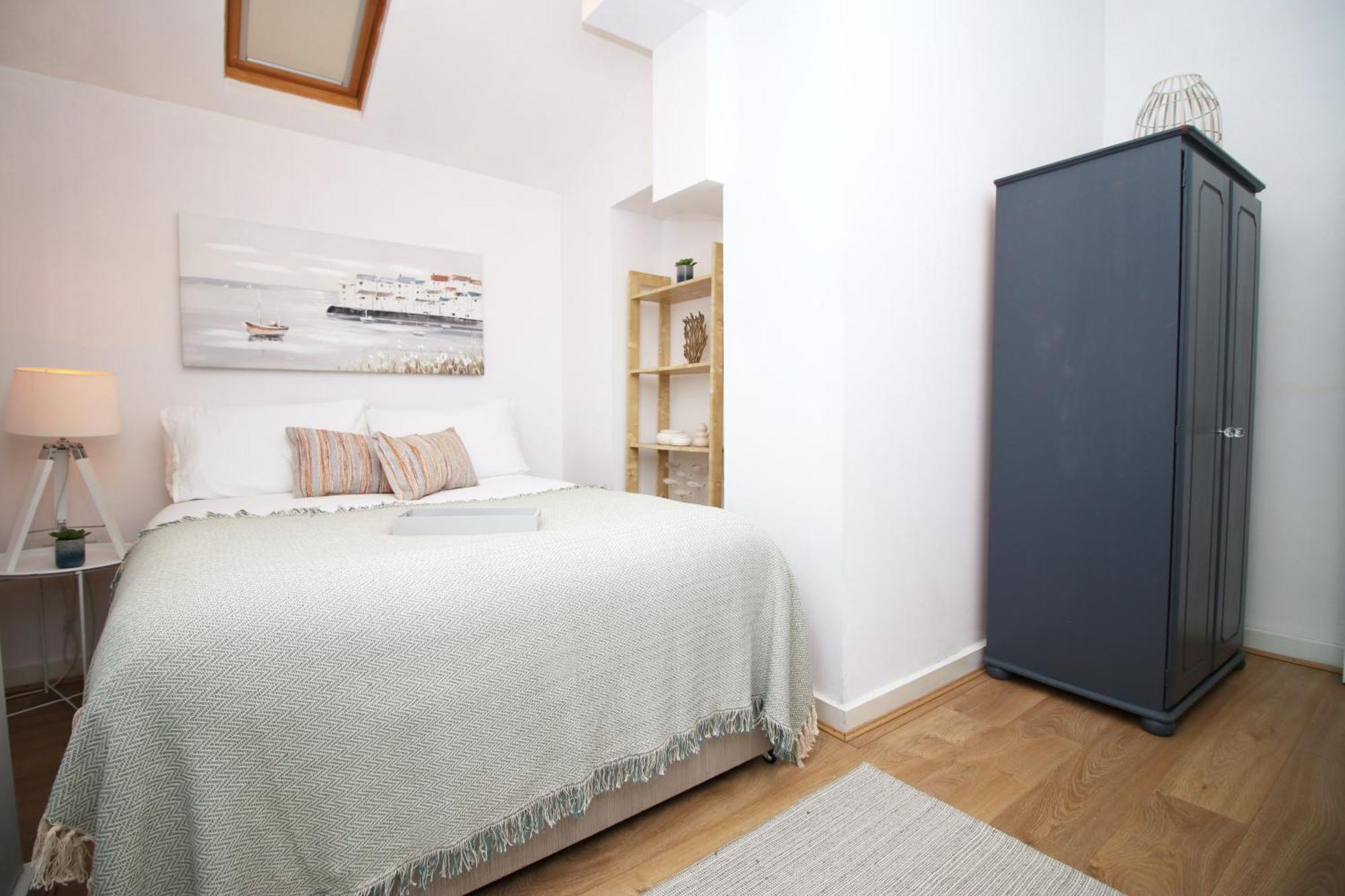 Coastal Penarth Dream! Close To Cardiff Superb Location Near Bars And Restaurants! Dog Friendly And Welcome Breakfast Pack! Екстериор снимка