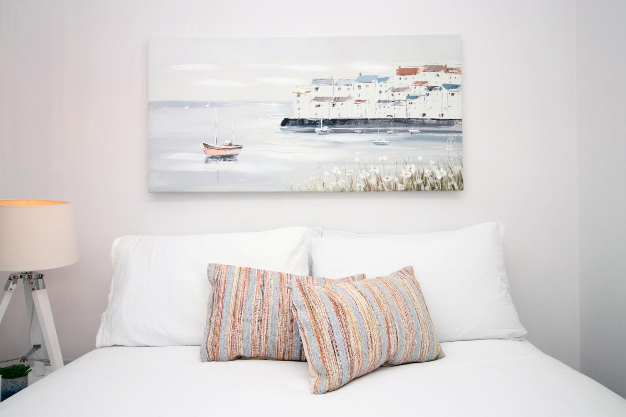 Coastal Penarth Dream! Close To Cardiff Superb Location Near Bars And Restaurants! Dog Friendly And Welcome Breakfast Pack! Екстериор снимка